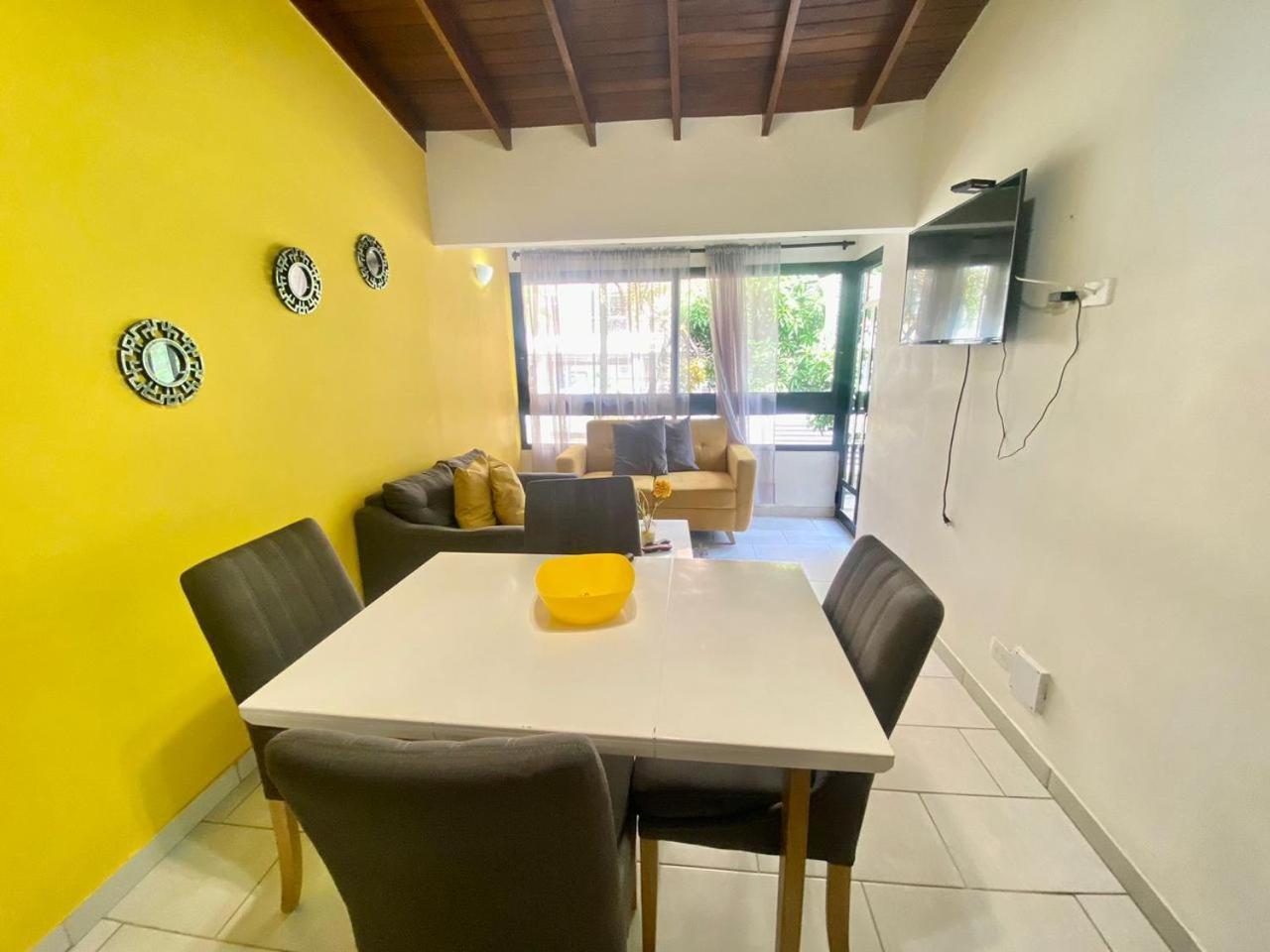 Apartamentos Amoblados Laureles Estadio Medellin Casa Margarita エクステリア 写真